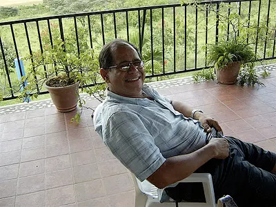 In Memoriam - Moises Vega