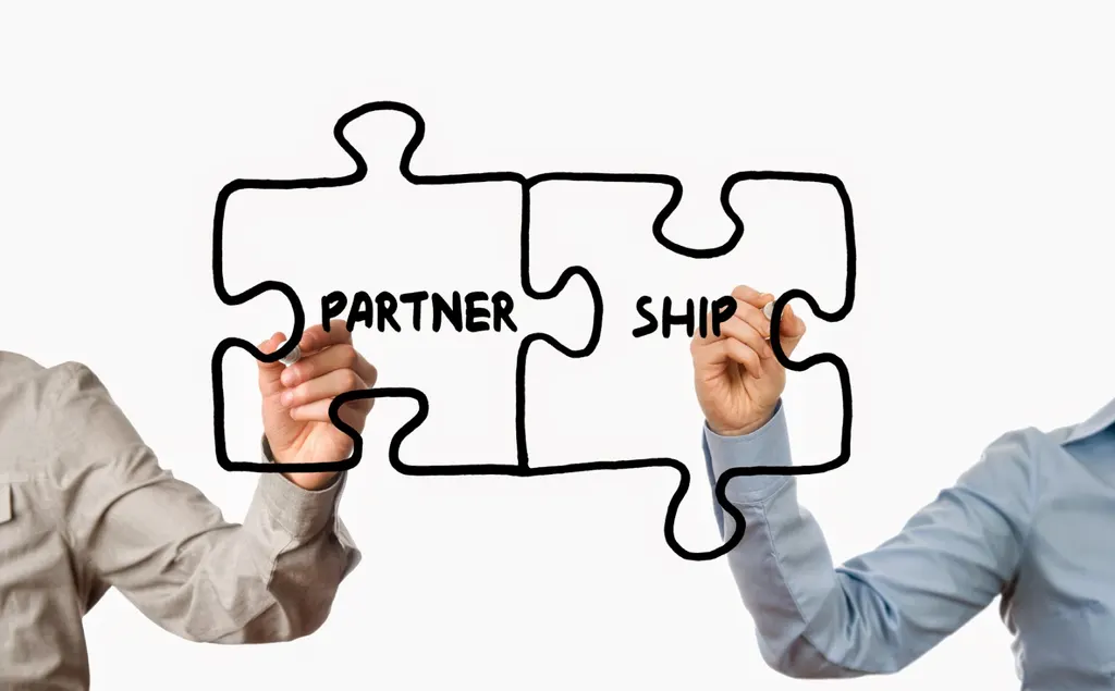 Building Partnerships - @TCEA TECSIG txed